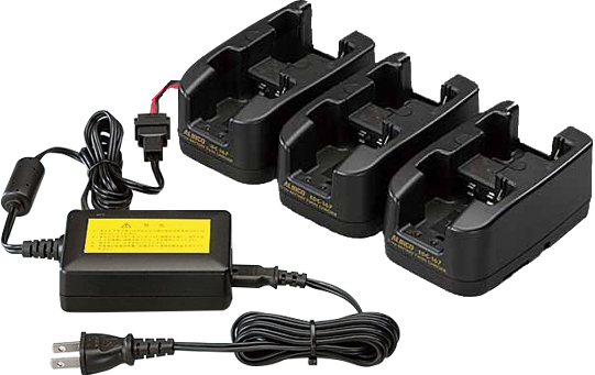 EDC-162のアダプター1台に対してEDC-167Rを4台まで接続充電することが出来ます。